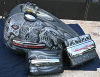 skulls on tank by Gary Zuyus